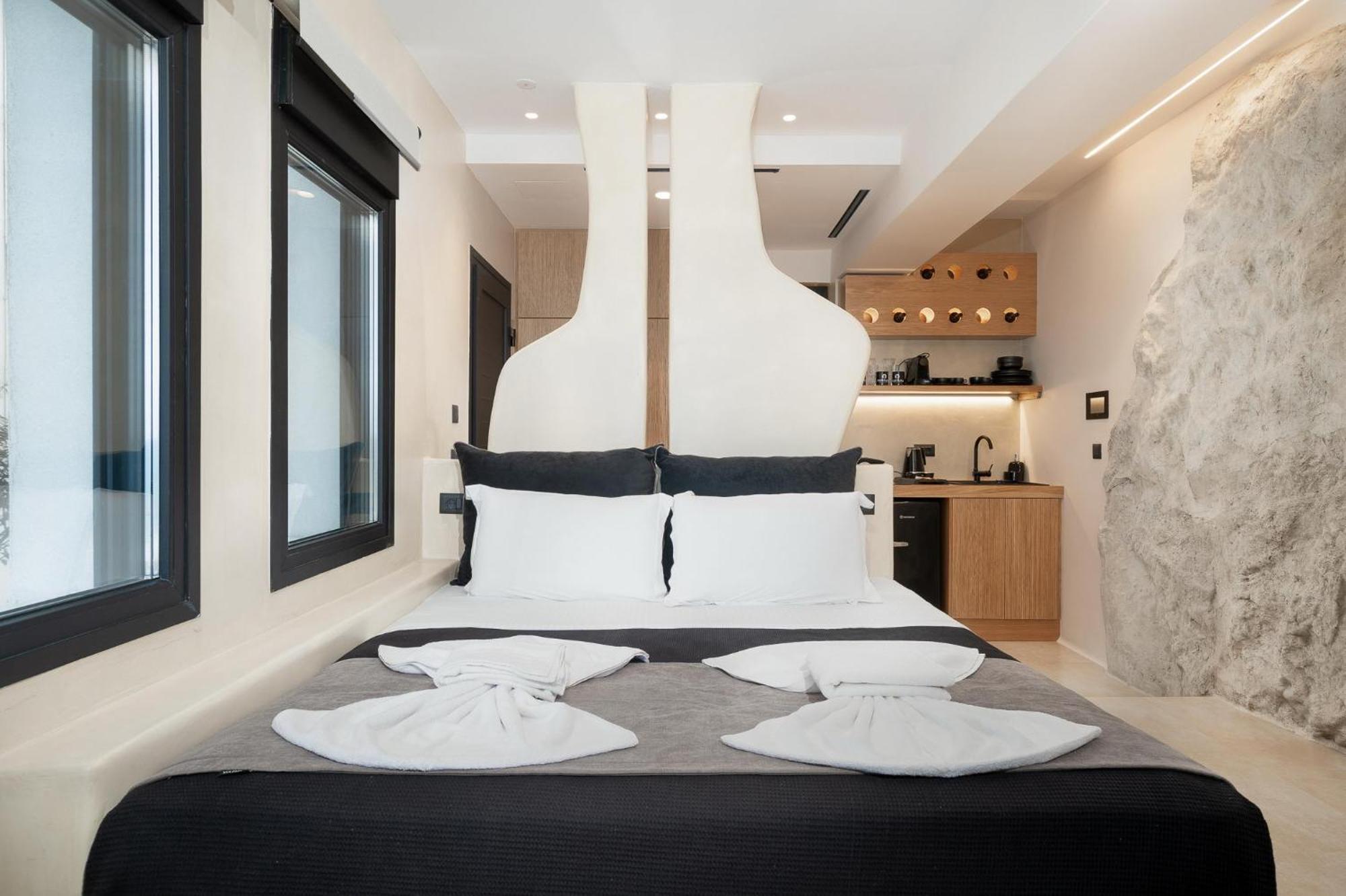 Portara Seaside Luxury Suites Naxos City Exterior foto