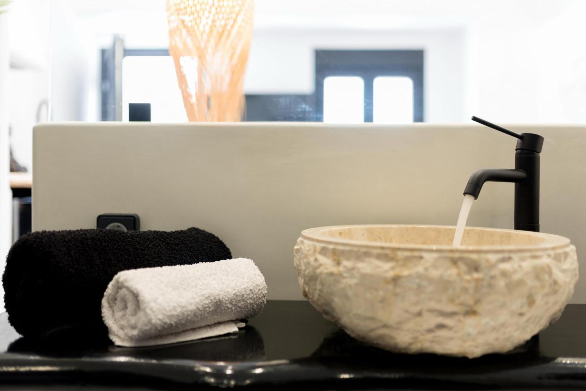 Portara Seaside Luxury Suites Naxos City Exterior foto